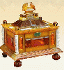 Jewel of the Russian amber and gold